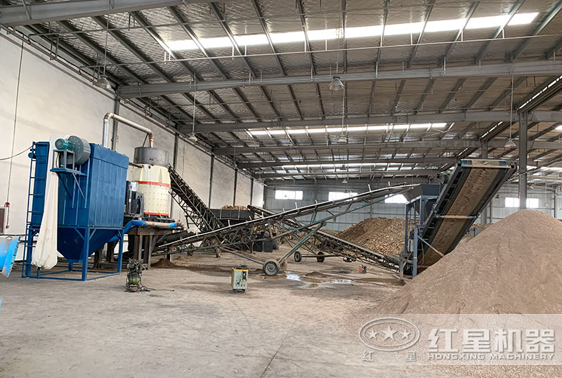 一臺復合式制砂機現(xiàn)場實拍 一臺復合式制砂機現(xiàn)場實拍