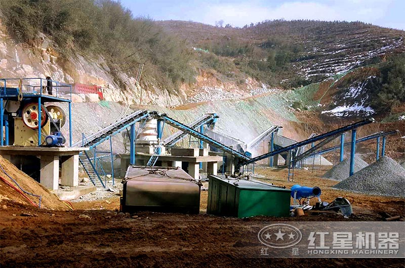 破碎石頭機加工現場 破碎石頭機加工現場