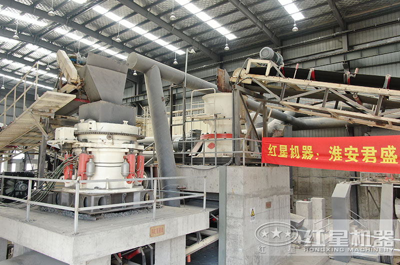 花崗巖破碎加工生產客戶現(xiàn)場實拍 花崗巖破碎加工生產客戶現(xiàn)場實拍